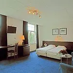 Vue Hotel 3*